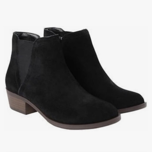 NEW Kenzie Gazelle Chukka black suede Low heel ankle bootie women size 6.5 - Picture 2 of 10